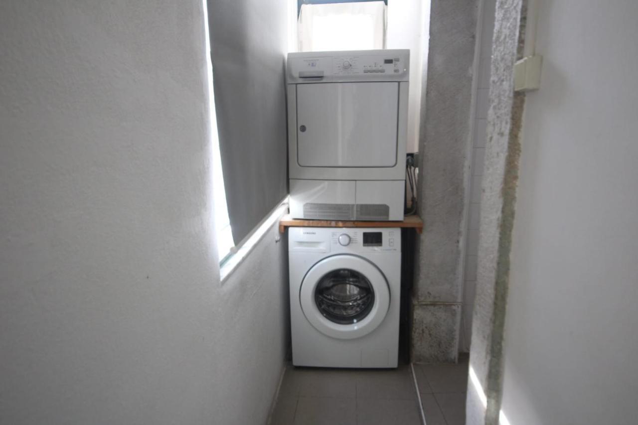 Romantic Chiado 7 -Private Small Single Room With No Outside Window Lisboa Εξωτερικό φωτογραφία
