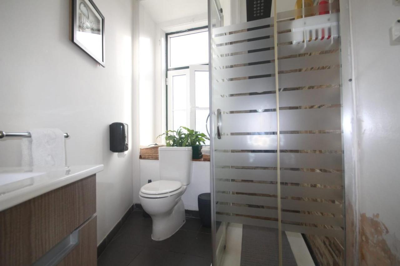 Romantic Chiado 7 -Private Small Single Room With No Outside Window Lisboa Εξωτερικό φωτογραφία